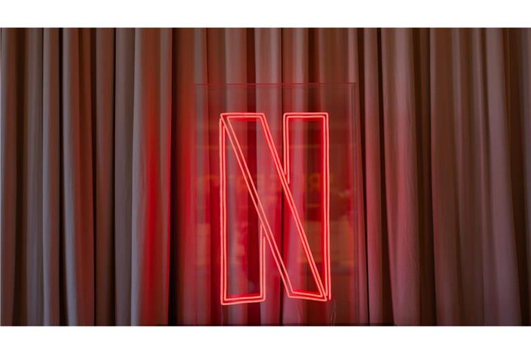 Netflix hat zwei weitere Staffeln für die Erfolgsserie "Bridgerton" angekündigt. (Symbolbild)