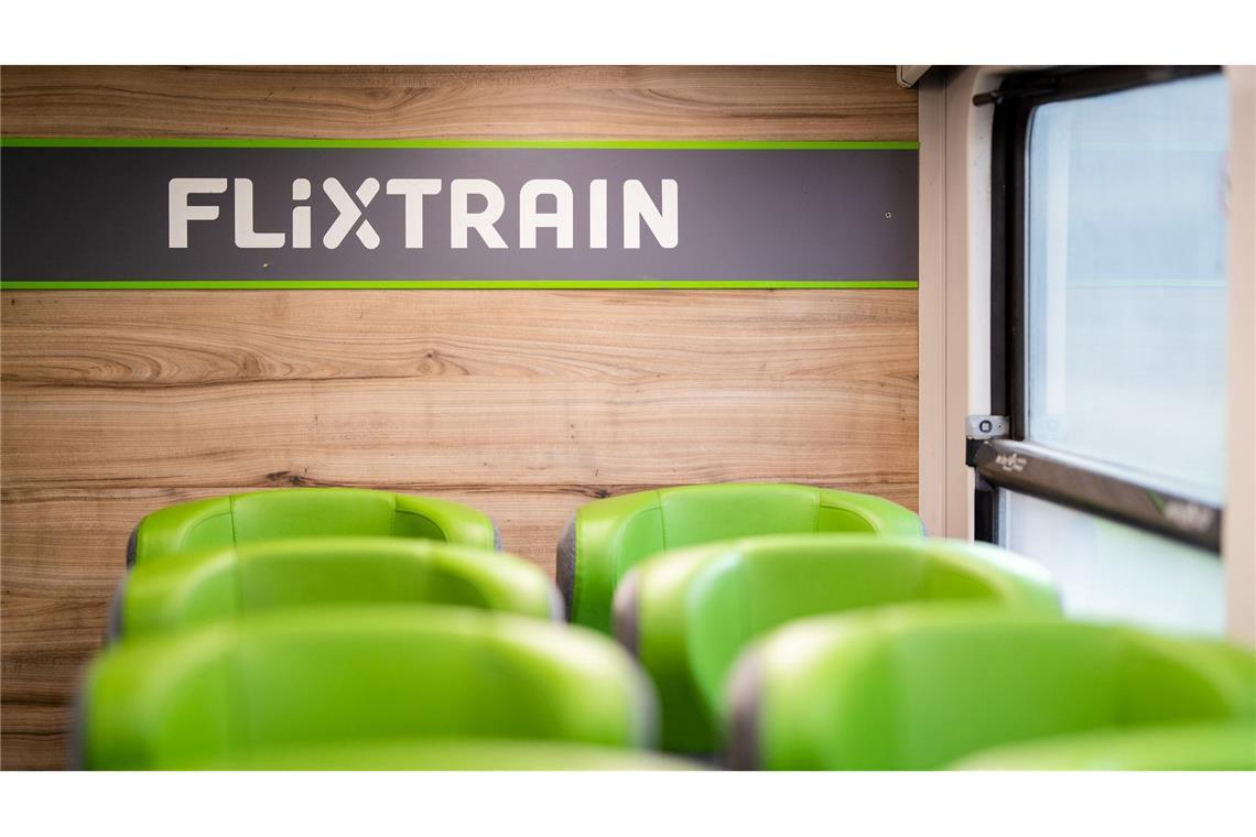 Neu statt renoviert: Bald will Flixtrain Fahrgäste in Fernzügen begrüßen, die im Auftrag des privaten Betreibers gebaut werden. (Archivbild)
