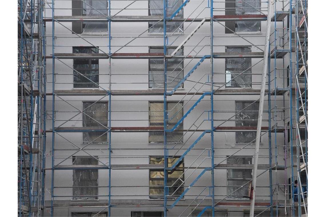Bund droht nach KfW-Förderstopp Klagewelle Neubauten in Mainz. Foto: Sebastian Gollnow/dpa
