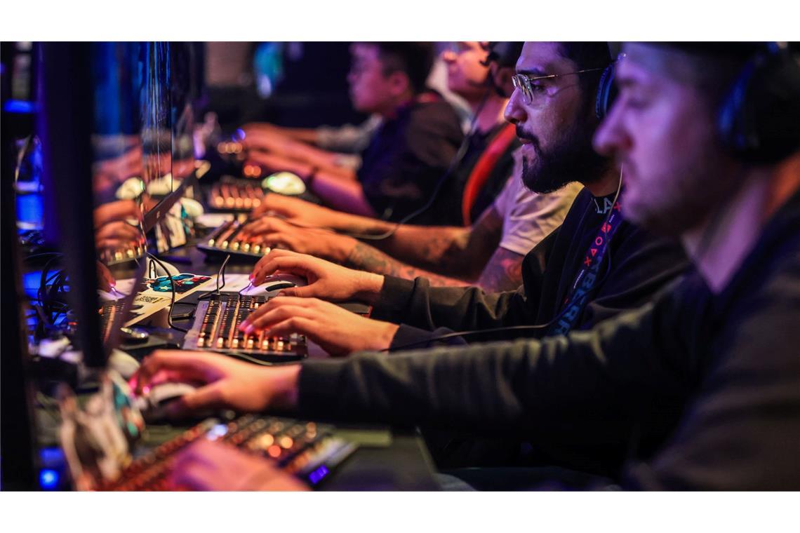 Gamescom steuert auf Aussteller-Rekord zu Neue Games mal zur Probe spielen - für viele Gamingfans ist das bei der Gamescom eine attraktive Sache.