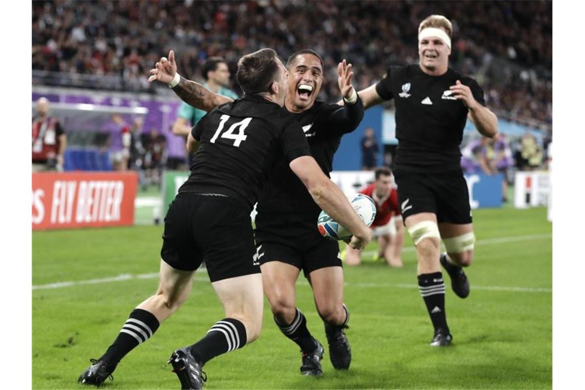 Neuseeland sicherte sich im kleinen Finale Platz drei der Rugby-WM. Foto: Mark Baker/AP/dpa