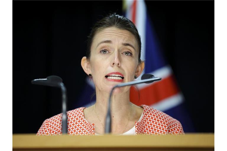 Neuseelands Premierministerin Jacinda Ardern musste ihre Hochzeit wegen neuer Coronavirus-Restriktionen im Land verschieben. Foto: Hagen Hopkins/GETTY IMAGES ASIAPAC POOL via AAP/dpa