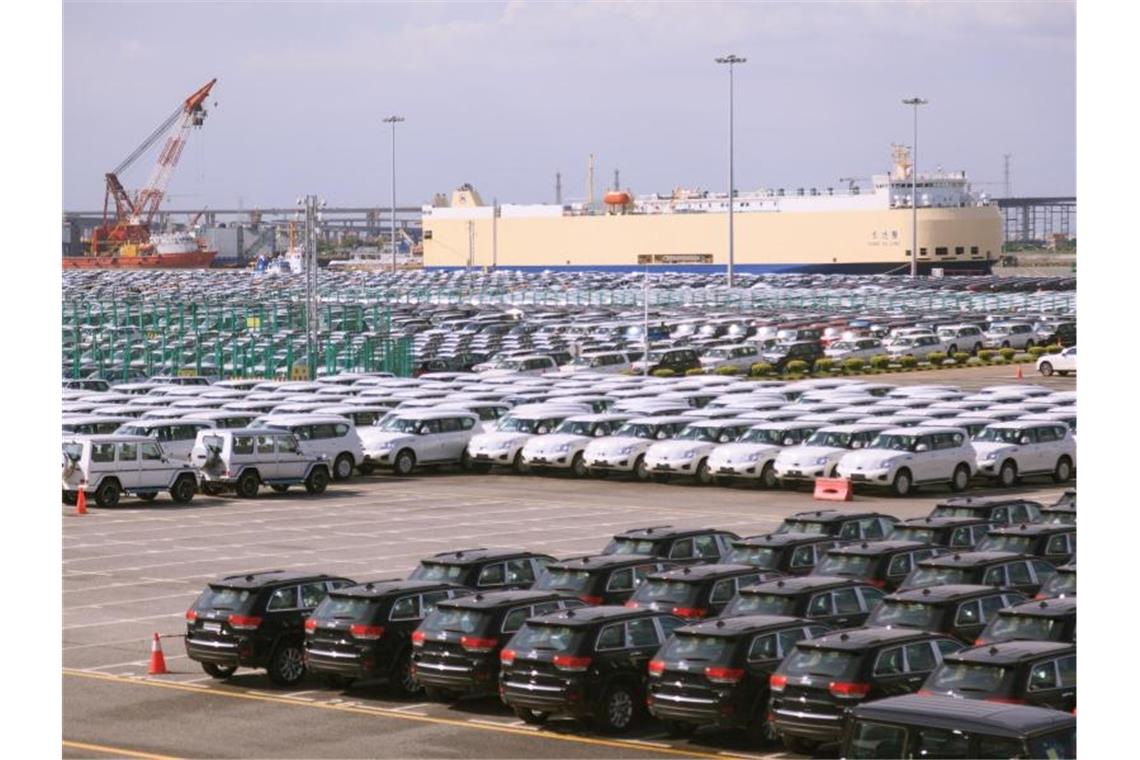 Studie: Autoabsatz 2021 kaum über dem Niveau des Vorjahrs Neuwagen in China: Auch dort sinkt der Autoabsatz. Foto: Wenjun Chen/dpa