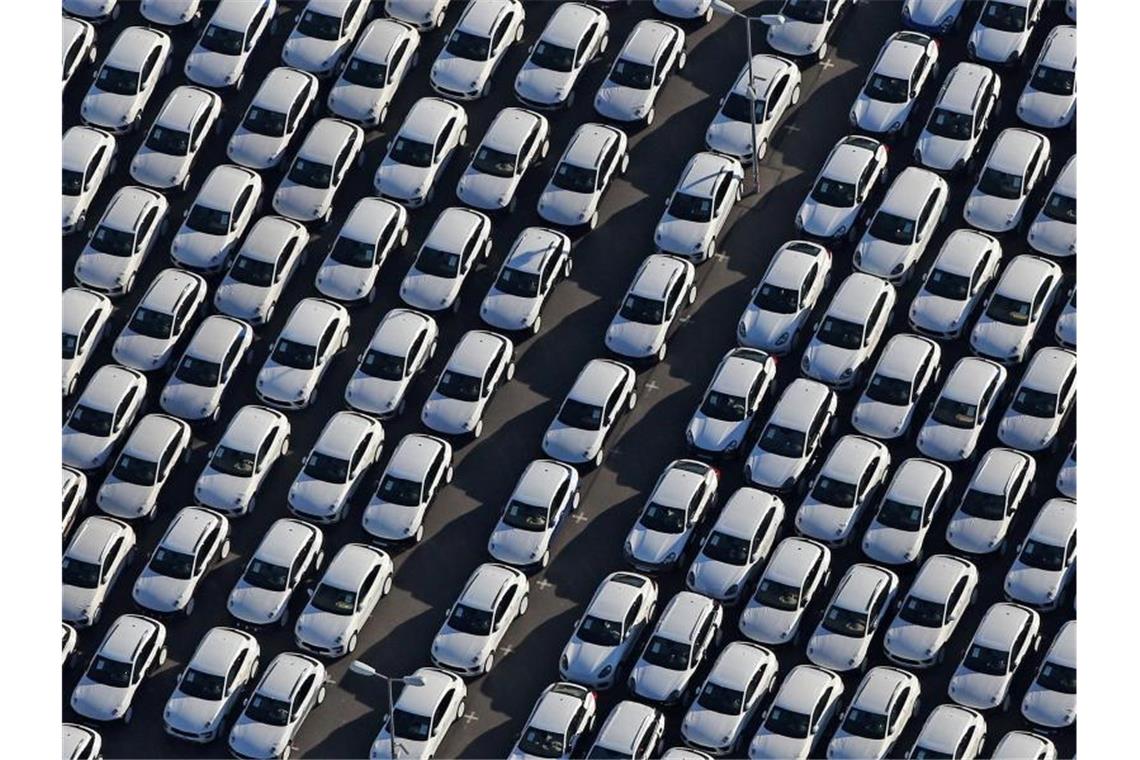 Neuwagen von Porsche auf dem Gelände des Porsche Werks in Leipzig. Foto: Jan Woitas/dpa-Zentralbild/dpa