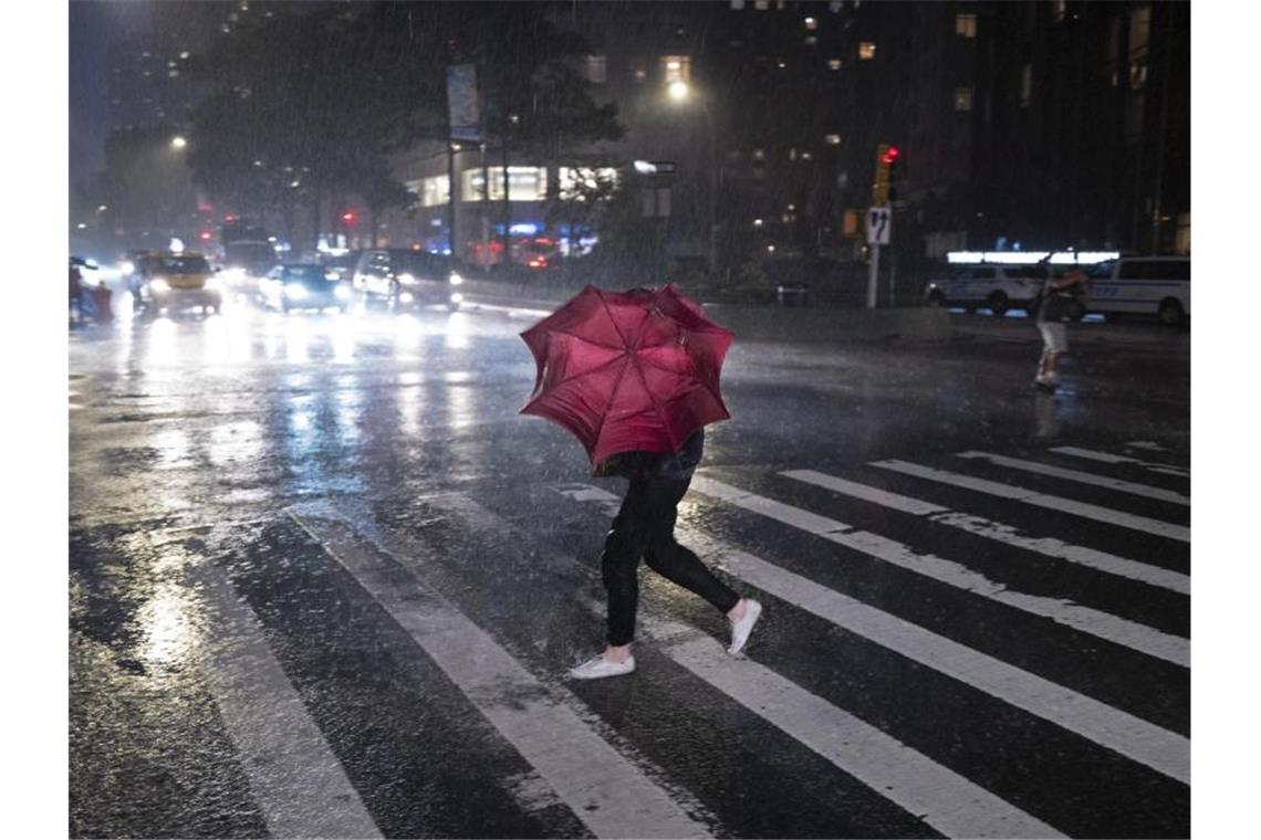 New Yorks Straßen sind so gut wie leer. Foto: Craig Ruttle/AP/dpa