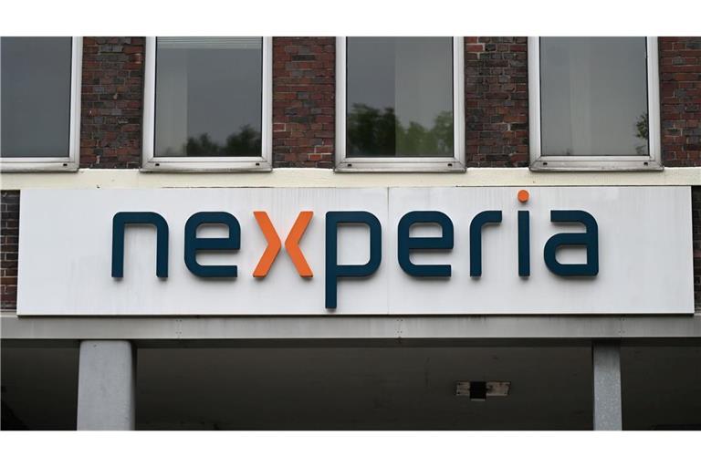 Nexperia stoppt in Chipkrise Ausfuhr von Wafern nach China Nexperia hat nach eigenen Angaben die Lieferung von Wafern an seinen Montage- und Teststandort im chinesischen Dongguan ausgesetzt. (Archivbild)