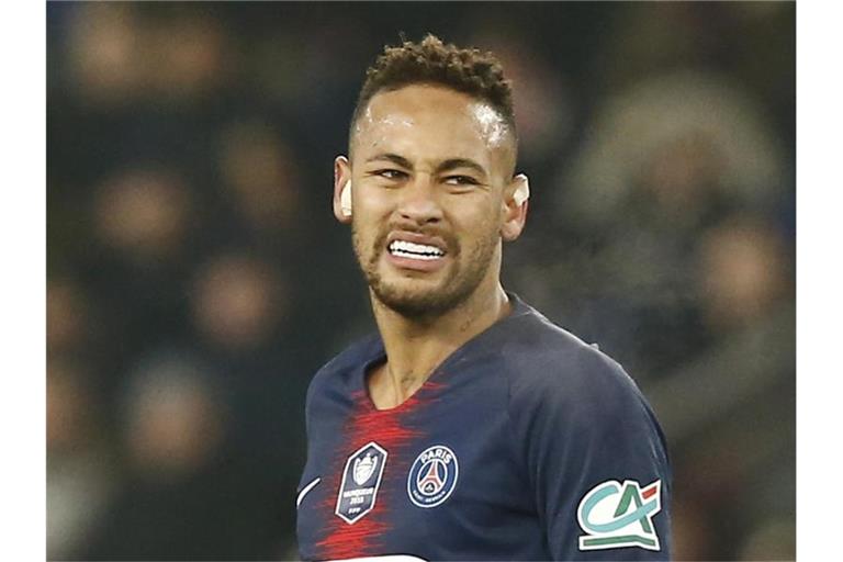 Neymar hat wieder Probleme mit dem Mittelfußknochen. Foto: Michel Euler/AP/dpa