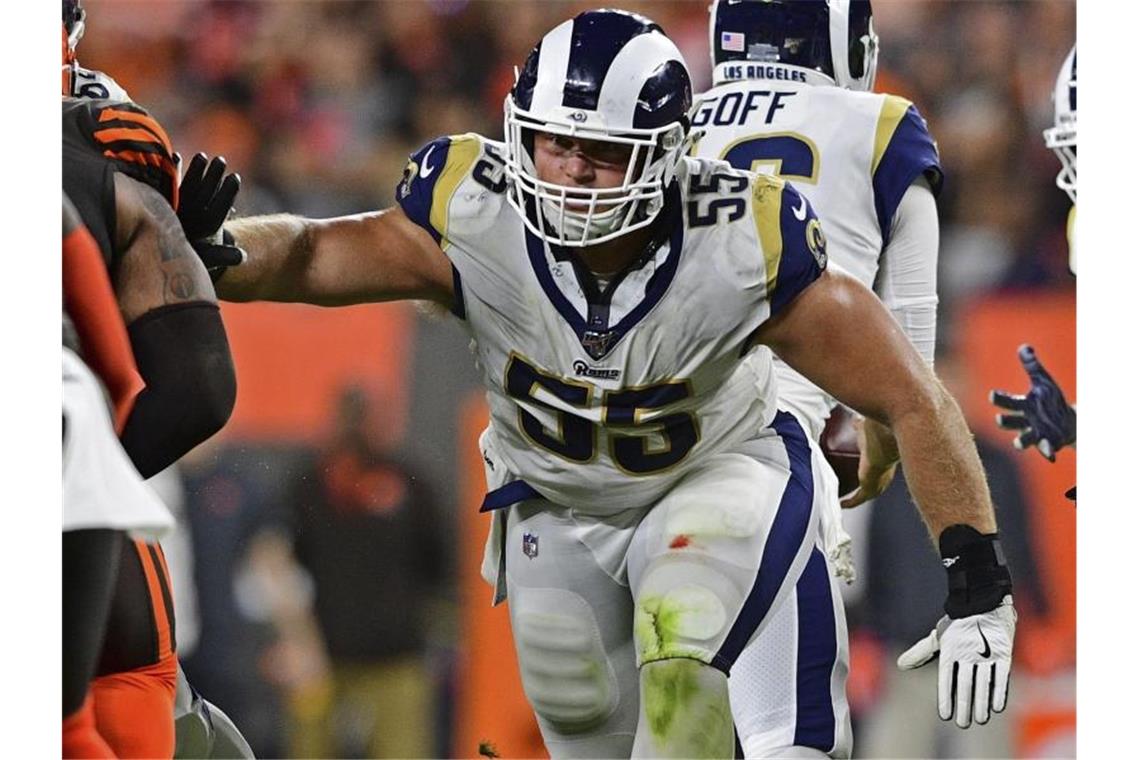 Erster NFL-Spieler mit Coronavirus infiziert NFL-Profi Brian Allen von den Los Angeles Rams hat sich mit dem Coronavirus infiziert. Foto: David Dermer/AP/dpa