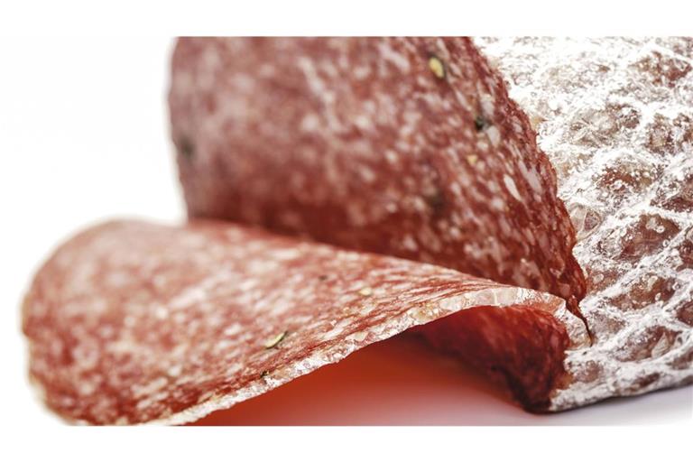 Nicht jede Salami aus dem Handel ist unbedenklich – auch Hofläden und Bäcker sind betroffen.