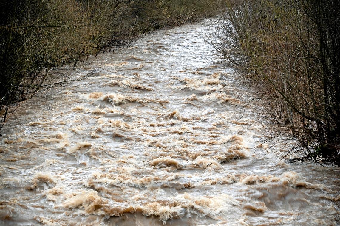 Nicht nur Flüsse, die über die Ufer treten, bergen Hochwassergefahr. Vermehrt spielt auch Starkregen eine Rolle. Foto: A. Becher