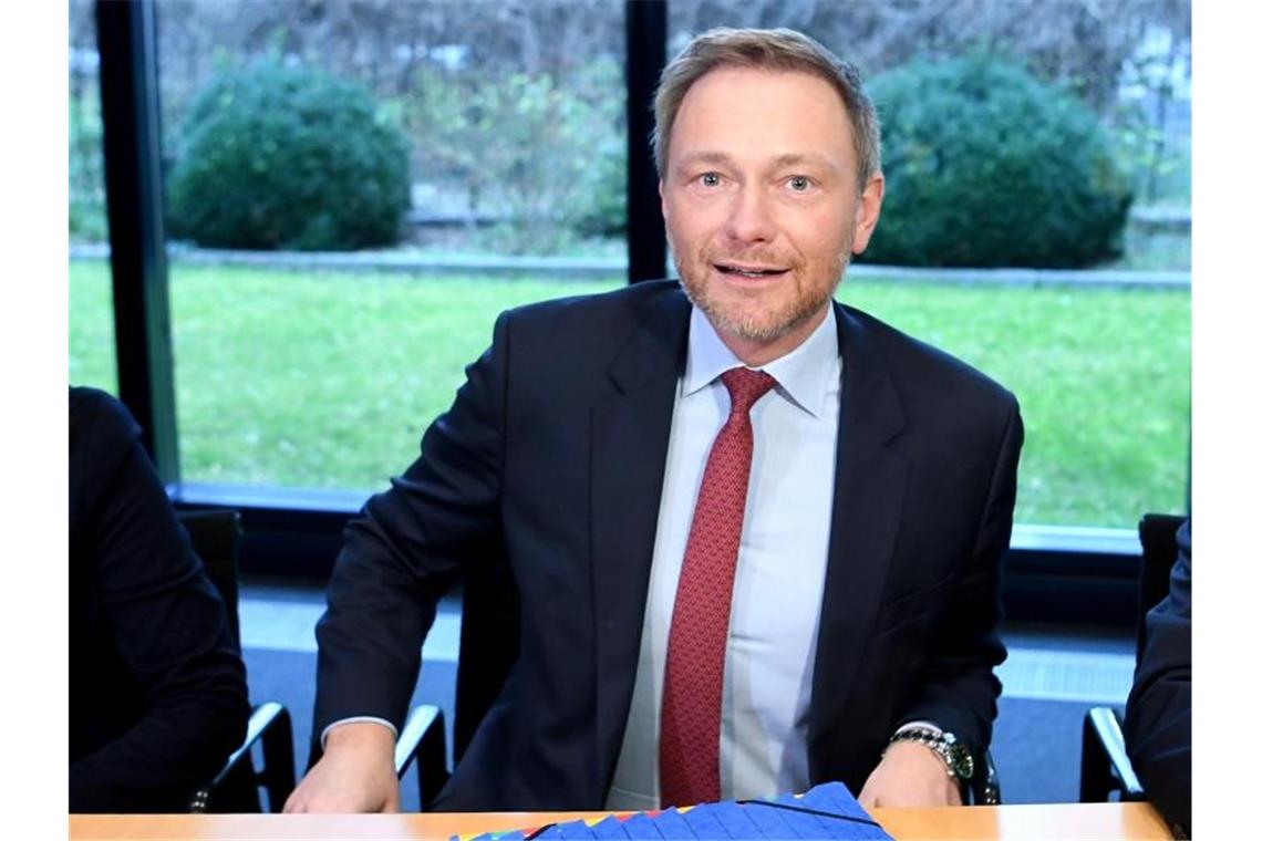 Nicht sein angenehmster Termin: FDP-Chef Christian Lindner vor der Sitzung des Bundesvorstands. Foto: Britta Pedersen/dpa-Zentralbild/dpa