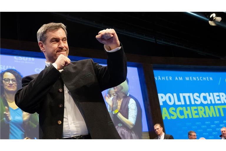 Nicht sparsam mit Gesten: CSU-Chef Markus Söder beim politischen Aschermittwoch in Passau.