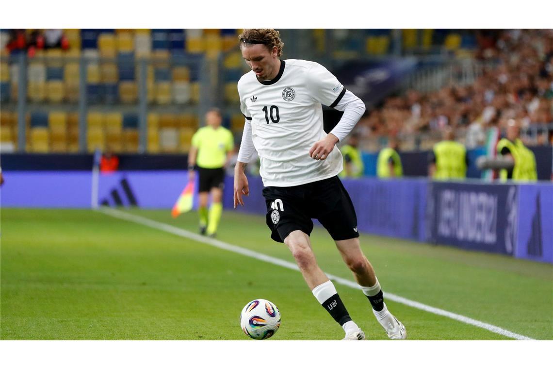 Nick Woltemade (Note 3): Wurde für Kai Havertz eingewechselt (63.). War schnell im Spiel, allerdings kam Nick Woltemade an eine Flanke nicht richtig hin (71.). Ansonsten diente der Ex-Stuttgarter auch als Anspielstation.