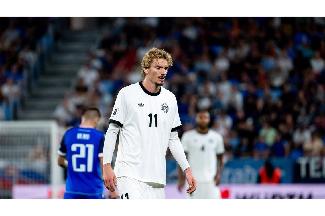 „Halte nichts davon“ – Amiri äußert sich zu Pfiffen gegen Woltemade Nick Woltemade (Note 4,5): Bereitete die Führung durch Serge Gnabry vor (7.). Kam dann zweimal im Strafraum nicht zum Abschluss. Blieb engagiert, den Nachweis internationaler Klasse muss Nick Woltemade aber erst noch erbringen. Nach einer Stunde war Dienstschluss.