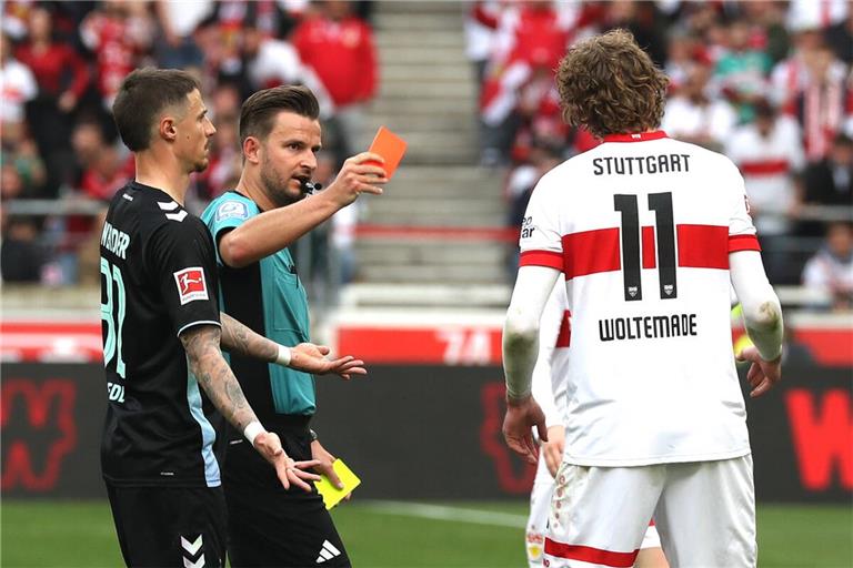 Nick Woltemade sieht gegen Werder Bremen Gelb-Rot und wird gesperrt – dabei bleibt es trotz des Protests des VfB Stuttgart.