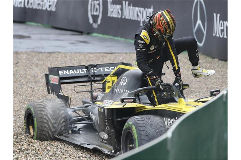 Nico Hülkenberg rutschte mit seinem Renault in die Mauer. Foto: Jan Woitas
