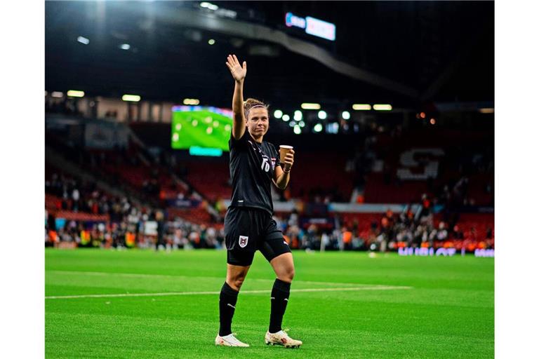 Nicole Billa im Old Trafford von Manchester – am Samstag spielt die Österreicherin mit den Frauen des VfB Stuttgart in der MHP-Arena.
