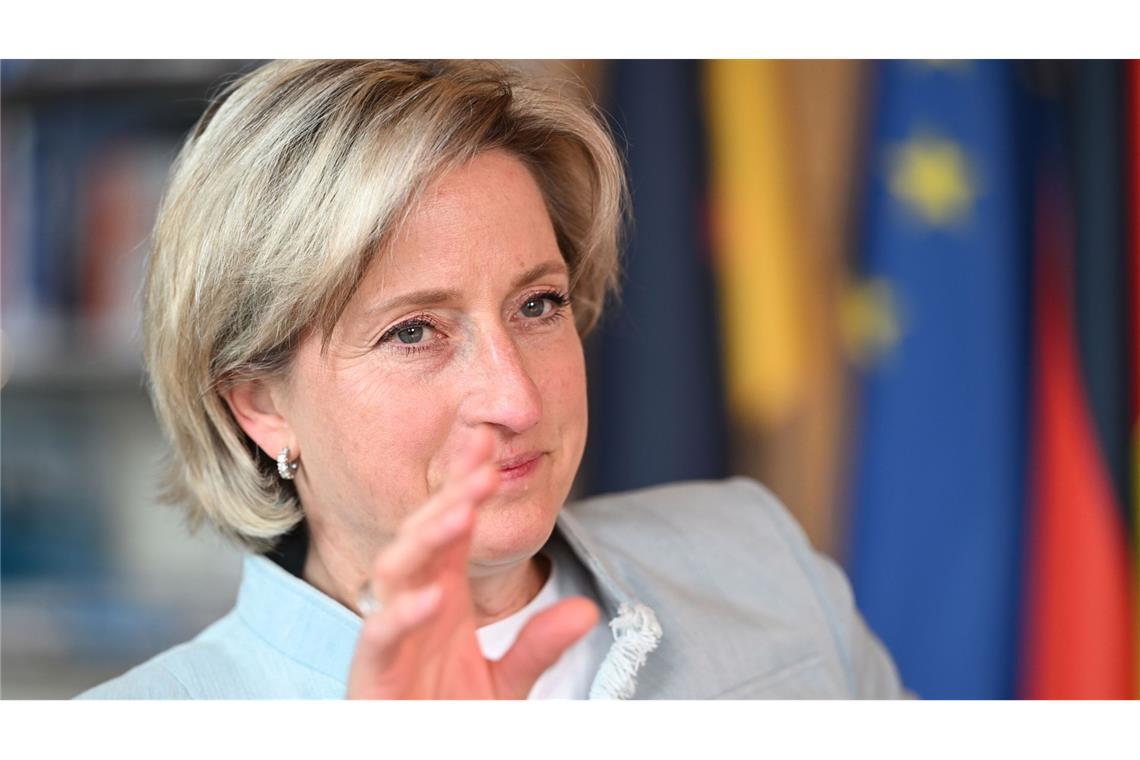 Nicole Hoffmeister-Kraut (CDU), Ministerin für Wirtschaft, Arbeit und Wohnungsbau in Baden-Württemberg (Archivbild).