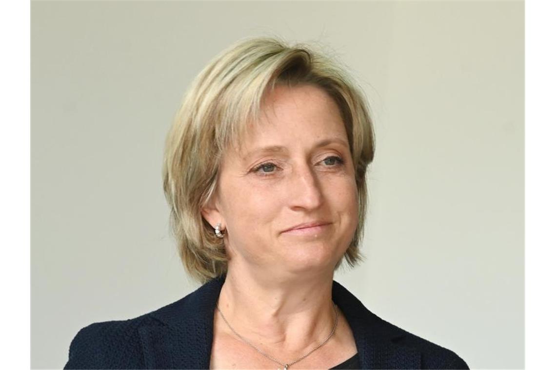 Regierung: Mittelstand nutzt Hubs für Digitalisierung Nicole Hoffmeister-Kraut (CDU), Wirtschaftsministerin von Baden-Württemberg. Foto: Uli Deck/dpa/Archivbild