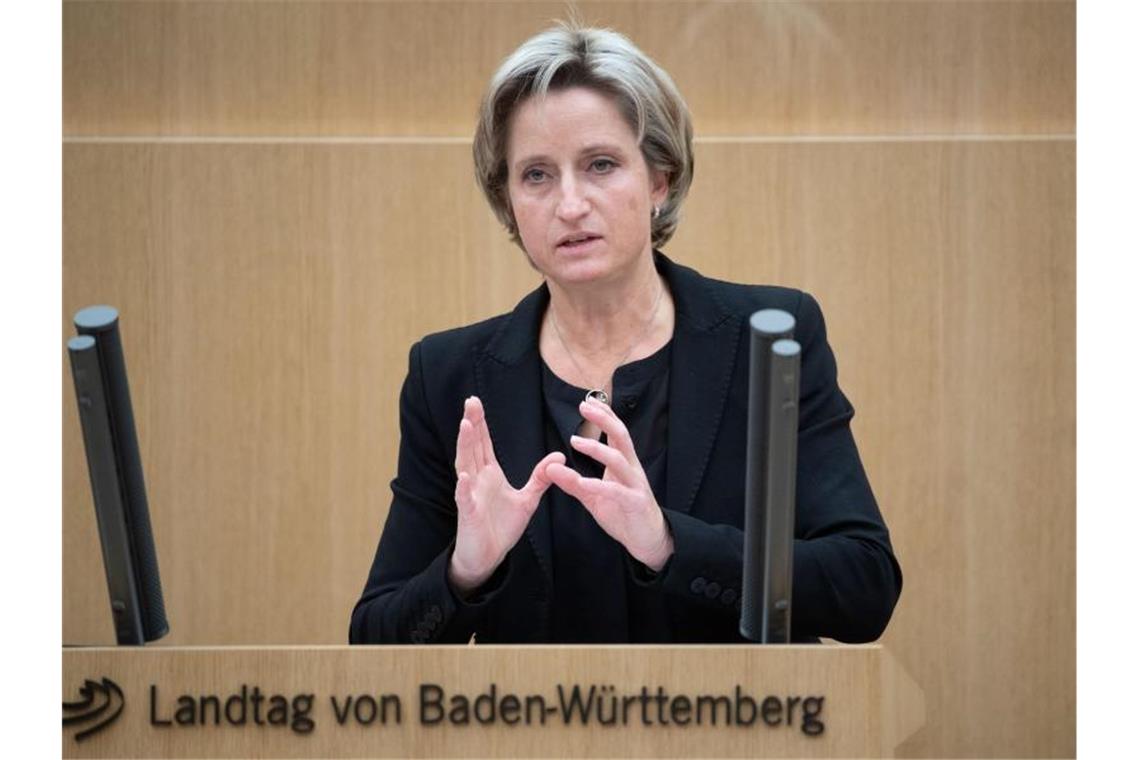 Wirtschaftsministerin erleichtert wegen Handelsabkommen Nicole Hoffmeister-Kraut (CDU), Wirtschaftsministerin von Baden-Württemberg, spricht. Foto: Marijan Murat/dpa/Archivbild