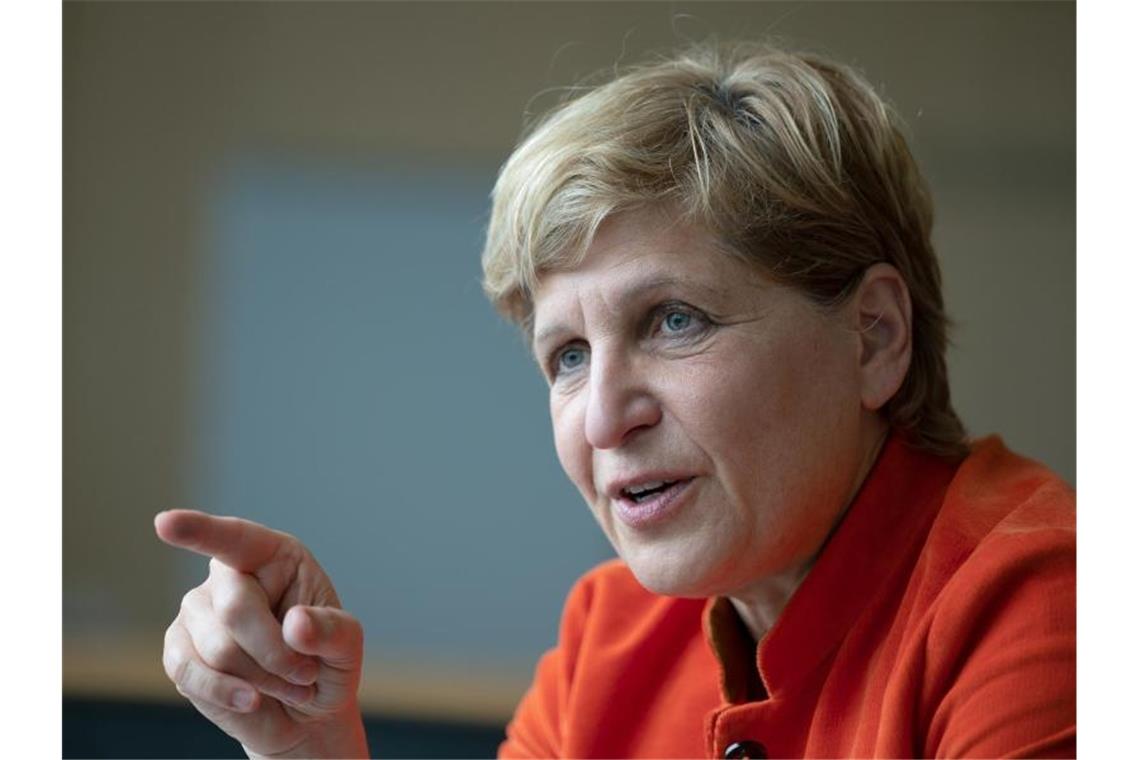 Nach Unesco-Ehrung hofft Baden-Baden auf mehr Besucher Nicole Razavi (CDU), baden-württembergische Ministerin für Wohnen und Landesentwicklung. Foto: Bernd Weißbrod/dpa