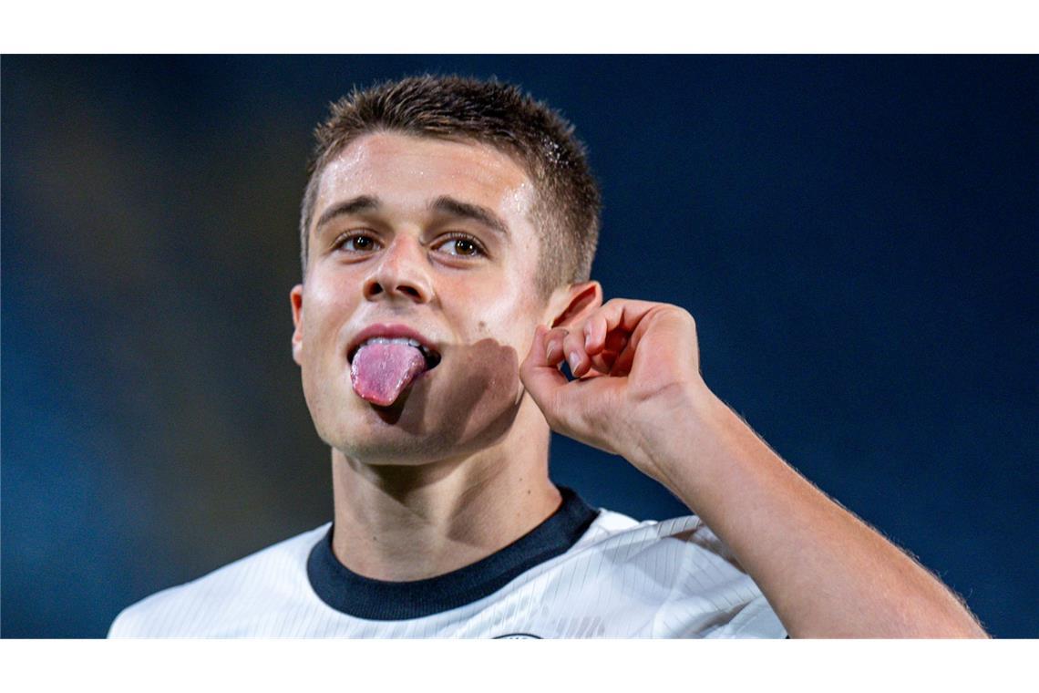 Nicolo Tresoldi von der U21-Nationalmannschaft jubelt über seinen Treffer gegen Lettland zum 3:0.