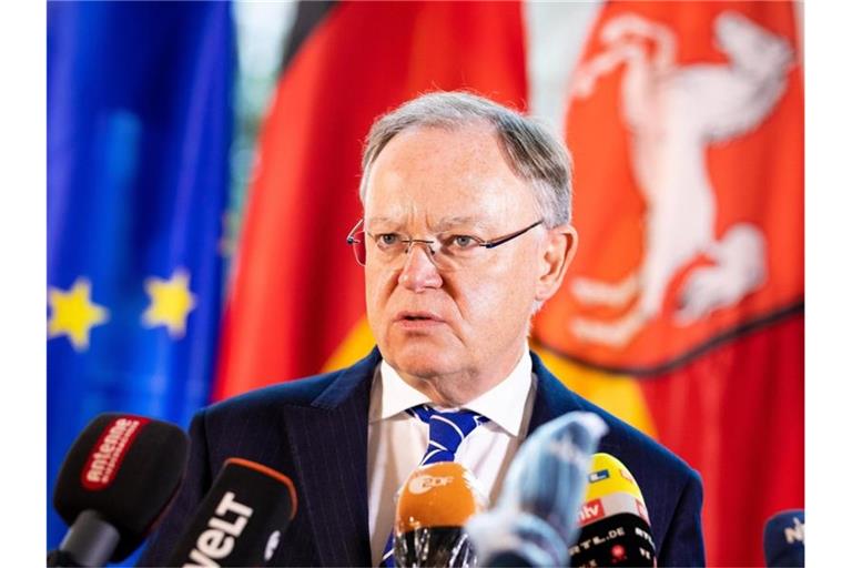 Niedersachsens Ministerpräsident Stephan Weil: „Die E-Strategie ist mehr denn je richtig.“. Foto: Moritz Frankenberg/dpa