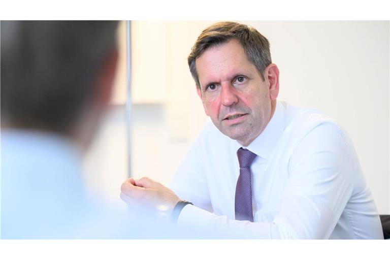Niedersachsens neuer Ministerpräsident Olaf Lies will die geplanten Investitionen möglichst schnell sichtbar machen.