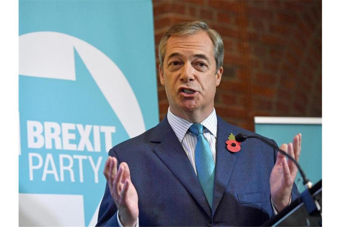 Nigel Farage, Chef der Brexit-Partei, will Schaden anrichten - und zwar vor allem bei der Labour-Partei. Foto: Stefan Rousseau/PA Wire/dpa