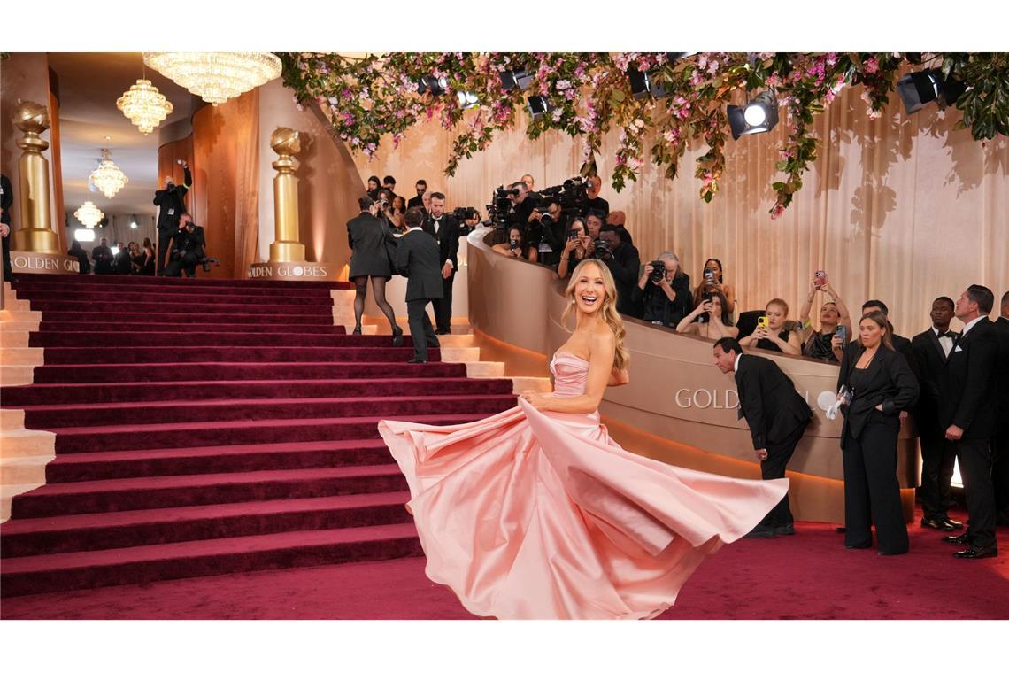 Nikki Glaser kommt zu den 83. Golden Globes im Beverly Hilton.