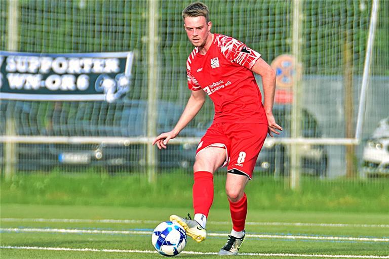 Niklas Benkeser wird in Karlsruhe womöglich nicht spielen können. Foto: Tobias Sellmaier