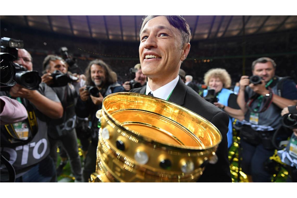 Keine Nachsicht für alte Liebe: Kovac will Pokal-Coup landen Niko Kovac holte 2018 mit Eintracht Frankfurt den DFB-Pokal. (Archivbild)