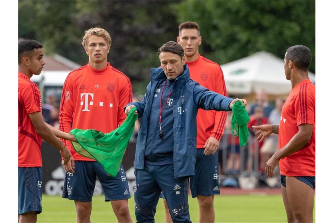 Niko Kovac muss gegen Cottbus nur auf Javi Martínez verzichten. Foto: Peter Kneffel