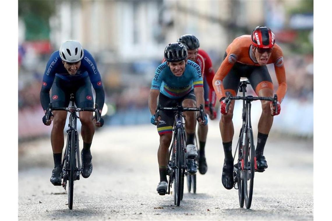 Nils Eekhoff (r), der Sieger im U23-Rennen, wurde nachträglich diequalifiziert. Foto: Tim Goode/PA Wire