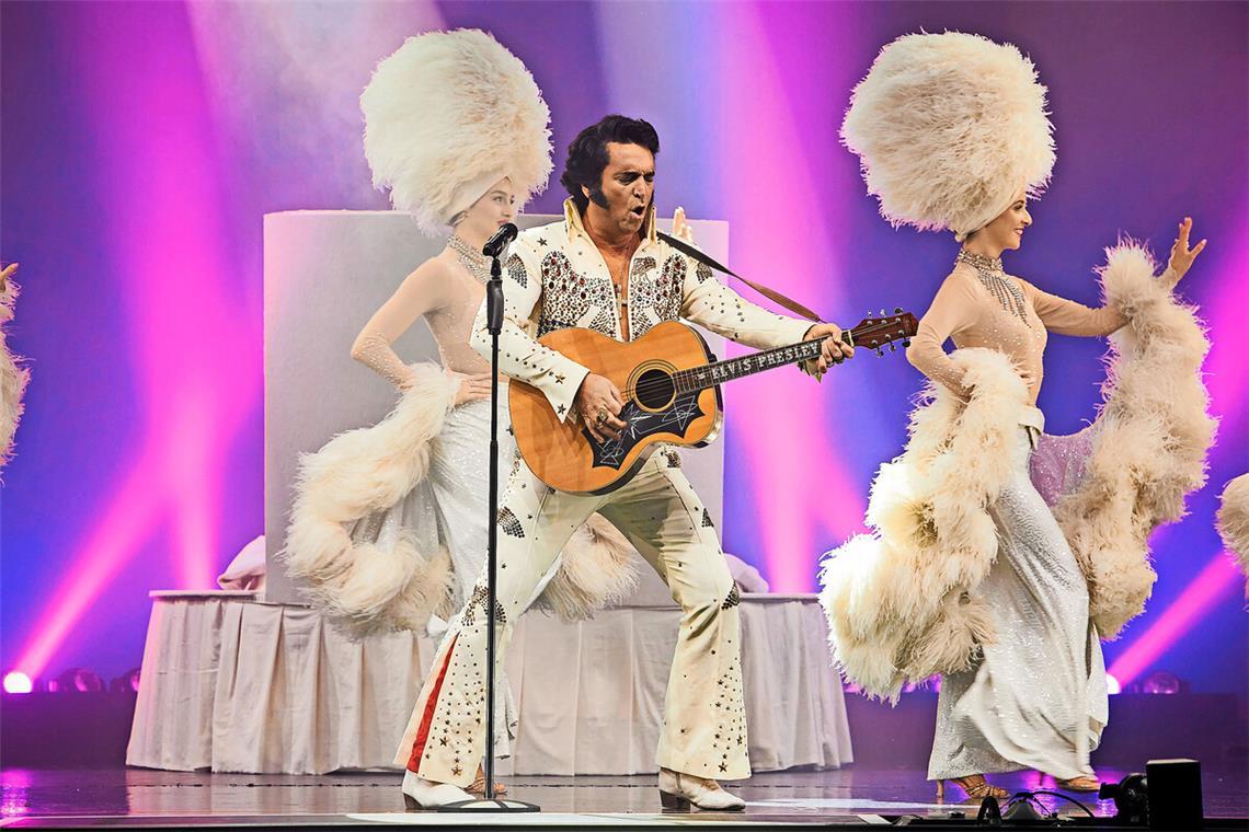Nils Strassburg ist einer der besten Elvis Presley-Interpreten – das zeigt er auch in „Legendary: Elvis“