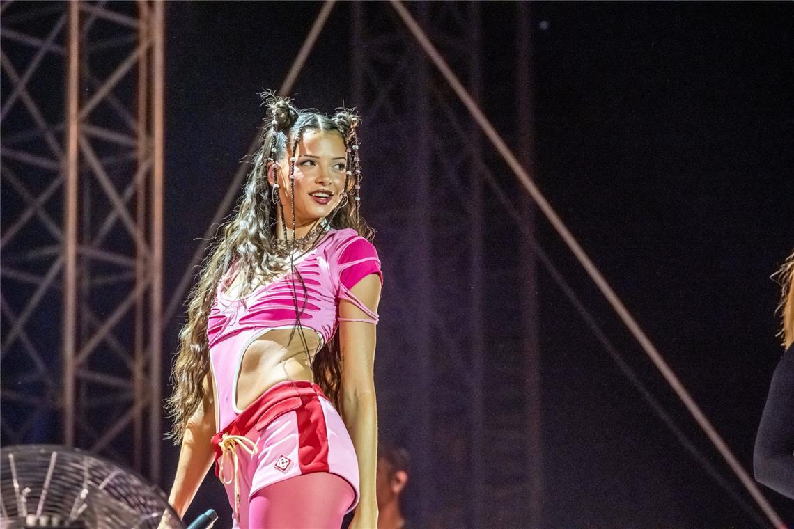 Nina Chuba Tour 2026: Vorverkauf startet heute Nina Chuba kommt im Rahmen ihrer Sommershows 2026 auch nach Stuttgart.