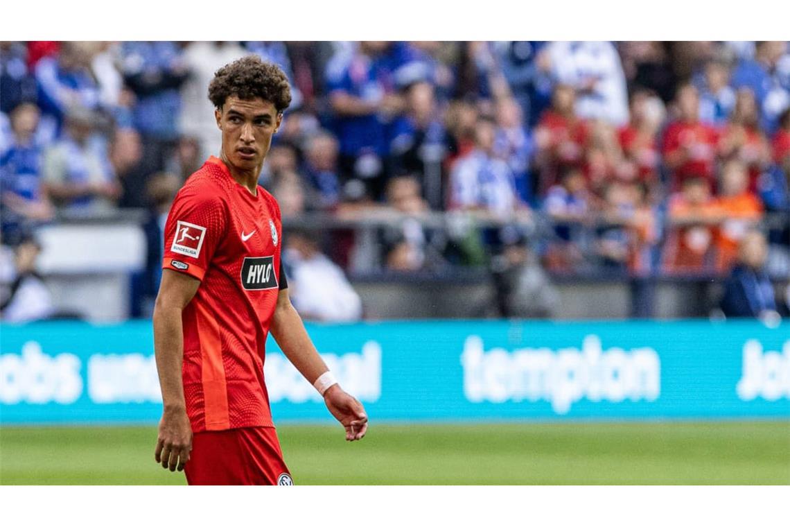 Noah Darvich (SV Elversberg): Der 19-jährige Offensivakteur spielte beim 0:0 der SVE beim FC Schalke 04 von Beginn an, wurde dann aber zur Halbzeit Gelb-vorbelastet ausgewechselt.