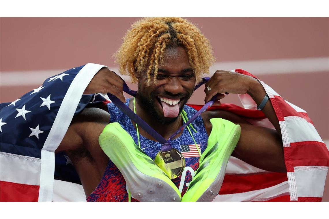 Bilder des Tages Noah Lyles aus den USA hat das Finale über 200 Meter bei der Leichtathletik-WM in Tokio gewonnen und damit seinen vierten WM-Titel in Serie auf dieser Strecke gefeiert.