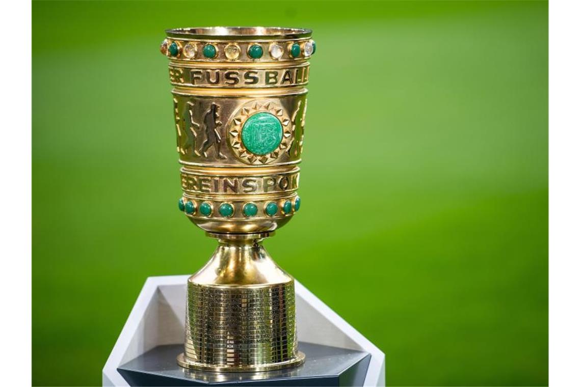 Noch 16 Teams kämpfen im Achtelfinale um den DFB-Pokal. Foto: Marius Becker/dpa