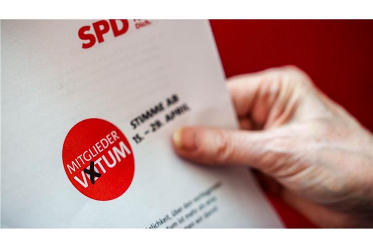 Noch bis Mitternacht können die SPD-Mitglieder über den schwarz-roten Koalitionsvertrag abstimmen (Archivfoto)