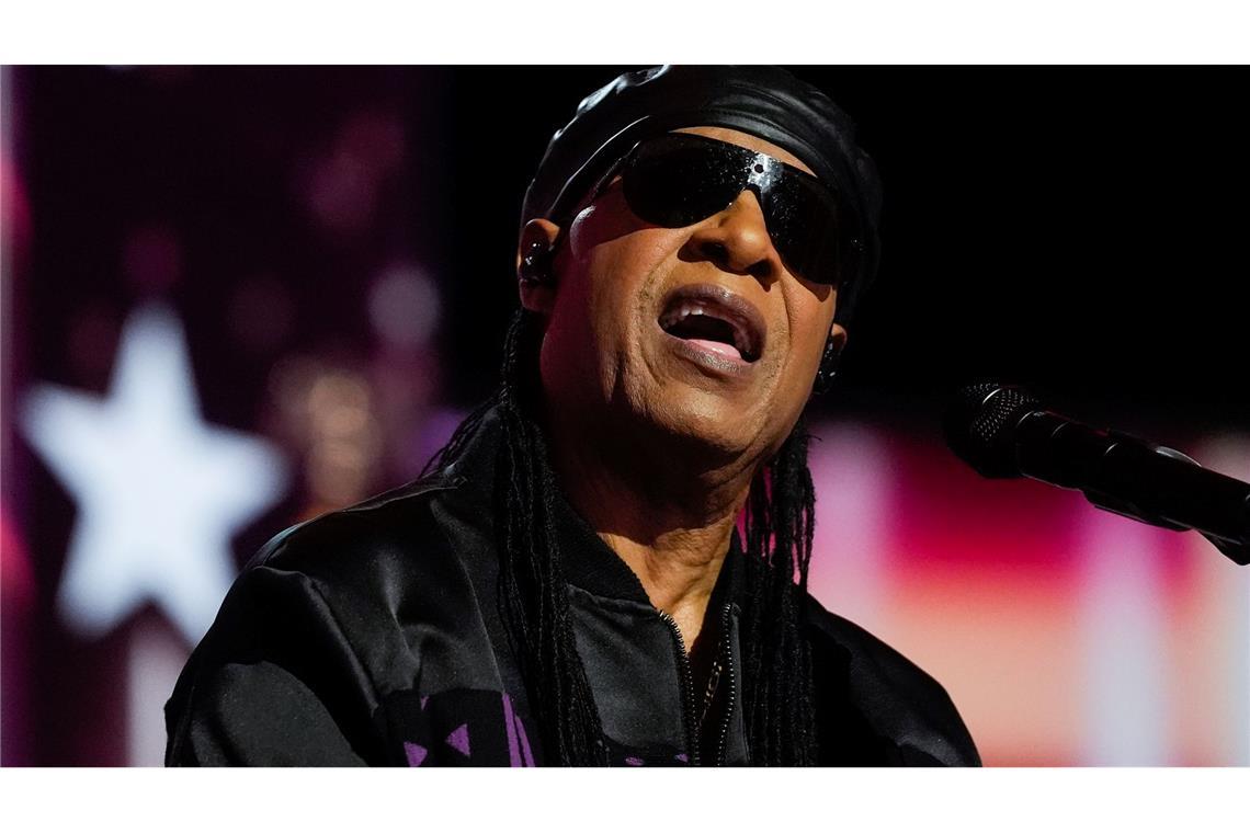 Stevie Wonder: Vom Wunderkind zum Weltgewissen Noch immer auf der Bühne: Stevie Wonder