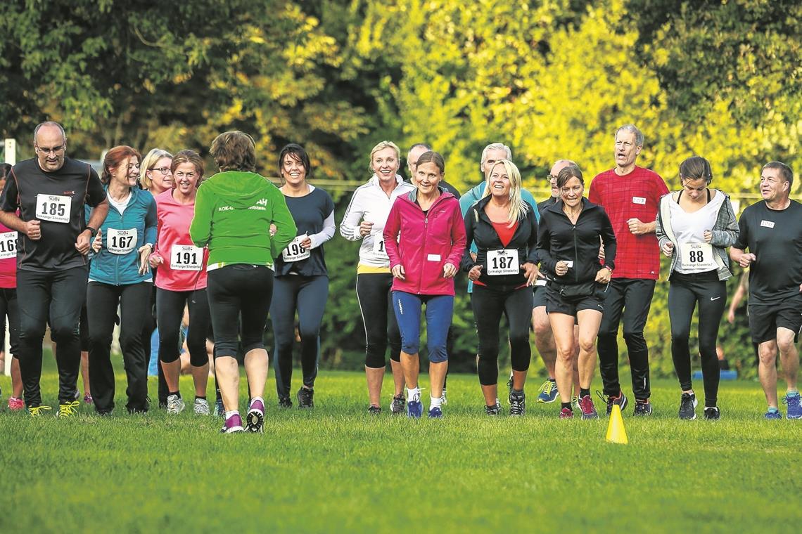 Noch knapp zwei Wochen, dann geht’s los: Am Dienstag, 21. September, bittet Kursleiterin Brigitte Würfel die Teilnehmer zum Aufgalopp in den Backnanger Plattenwald. Foto: A. Becher