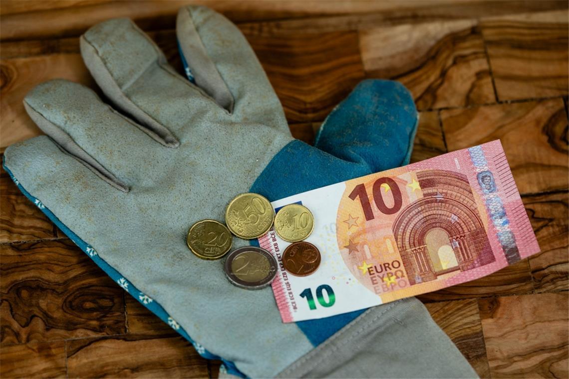 Ab wann steigt der Mindestlohn auf 15 Euro?
