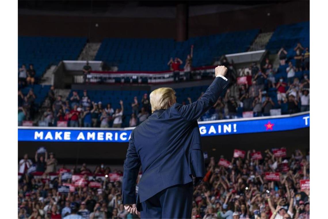 Noch Plätze frei: Donald Trumps Präsidentschaftswahlkampf entfacht wenig Feuer. Foto: Evan Vucci/AP/dpa