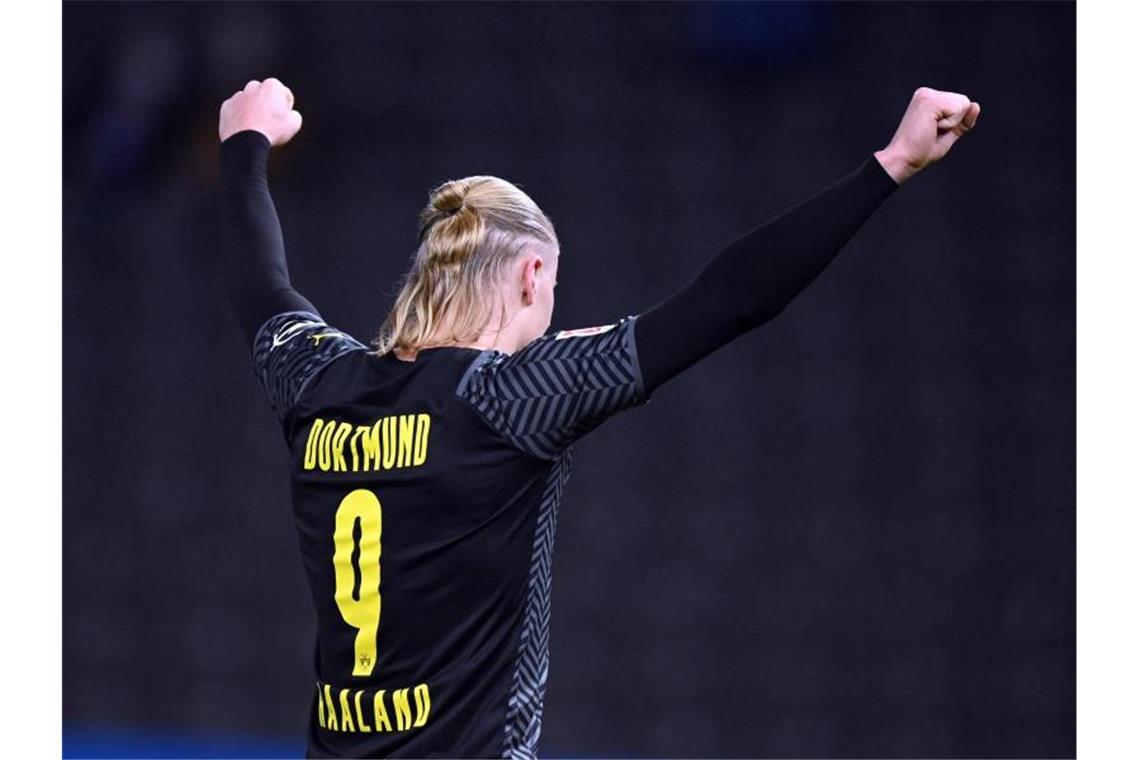 BVB kämpft um Verbleib von Superstar Haaland Noch steht Erling Haaland bei Borussia Dortmund unter Vertrag. Foto: Soeren Stache/dpa-Zentralbild/dpa