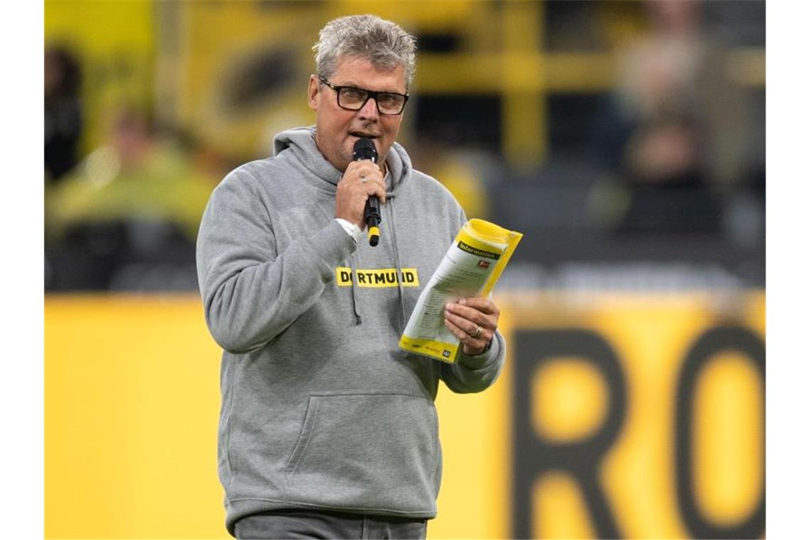 Norbert Dickel kritisierte das Verhalten von Bayern-Stürmer Robert Lewandowski auf dem Fußballfeld. Foto: Marius Becker/dpa