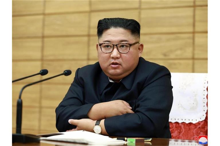 Nordkoreas Machthaber Kim Jong Un. Nordkorea hatte in Sohae unter anderem Raketen gestartet, die angeblich Satelliten ins All bringen sollten. Foto: Uncredited/KCNA via KNS/dpa
