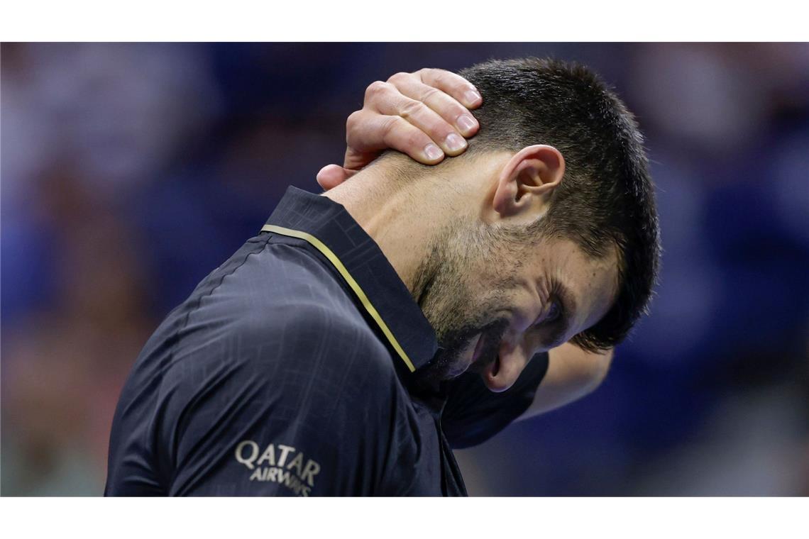 "Er hat mich zerpflückt": Struff chancenlos gegen Djokovic Novak Djokovic spürte offensichtlich seinen Nacken, das hielt ihn aber nicht vom klaren Sieg gegen Jan-Lennard Struff ab.