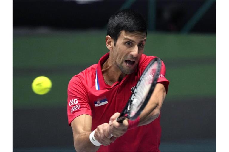 Novak Djokovic wird bei den Australian Open starten. Foto: Michael Probst/AP/dpa