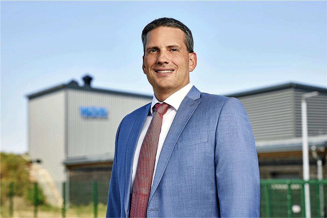 NOW-Geschäftsführer Jochen Damm erklärt: „Dieses Verbundprojekt sorgt dafür, dass unsere heimischen Wasserressourcen optimal für die öffentliche Wasserversorgung genutzt werden.“